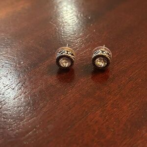 stud earrings
